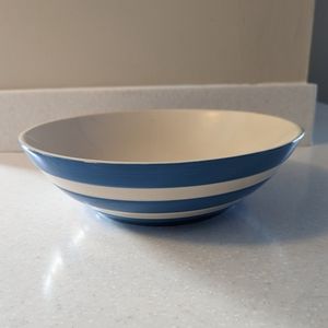 T.G. Green & Co Cornishware Serving Bowl